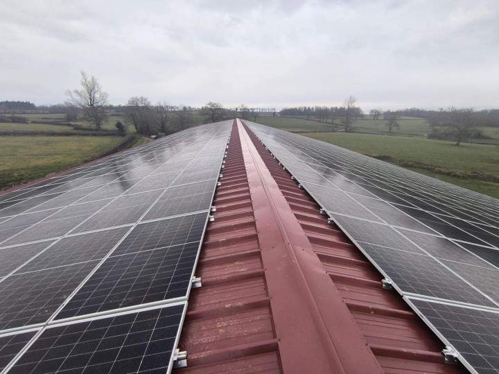 Panneau solaire sur toiture Haute-Garonne